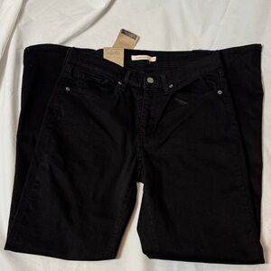 NWT Levi's Classic Straight Black Jeans